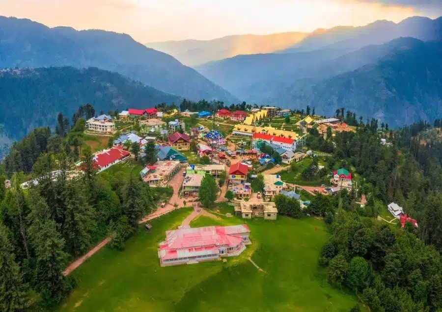 Shogran: Pakistan’s Hidden Paradise of Misty Meadows & Majestic Peaks